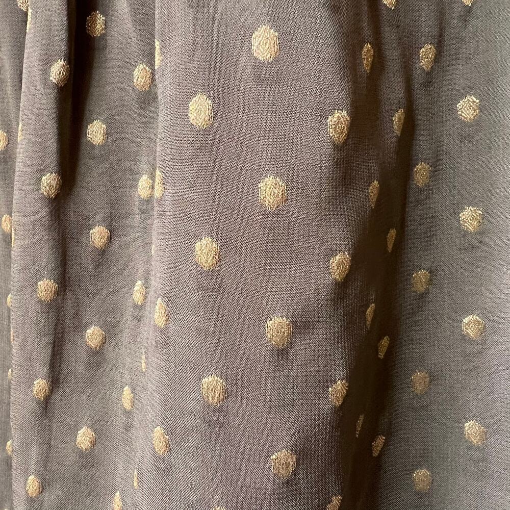 Chicos Blouse Womens Size 1/Medium Dark Olive Green Velvet Embroidered Flowers - Picture 7 of 16